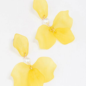 Pearl Acrylic Flower Earrings